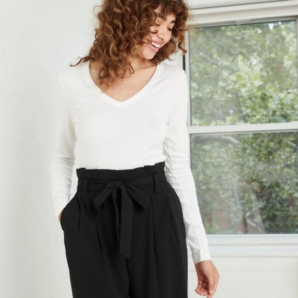A New Day NWT Women's White Ribbed V-Neck Long Sleeve Shirt Top - Picture 1 of 13